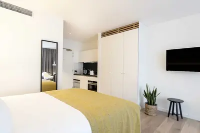Image de Walking Distance to Museum Mayer Van Den Bergh! Family-friendly Penthouse!