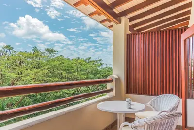 Image de Close to Mullins Beach and Animal Flower Cave! Outdoor Pools, Parking!