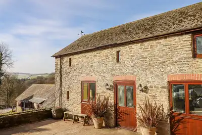 Bradley Stables, pet friendly, character holiday cottage in Withypool