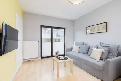 Solna 1 | Apartment with Ac| Parking