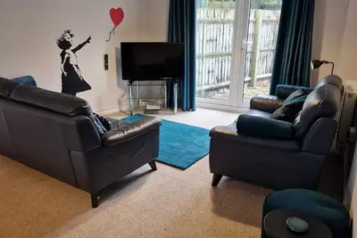 Image de Hereford – Finch House: Modern 4-Bed, Dog Friendly, Sleeps 10 + Pool Table