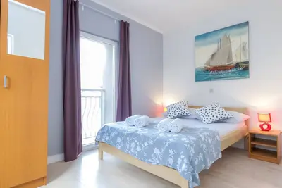 Image de Cozy apartments for 12 in the city center