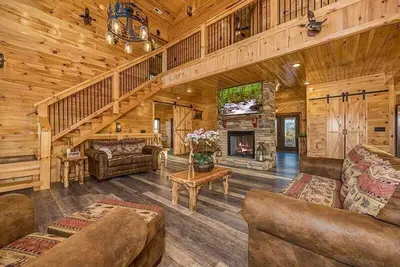Image de Morning View - The perfect cabin with Mountain Views, fire-pit, and Game room.