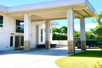 Image de Family Estate in premier neighborhood close to waikiki
