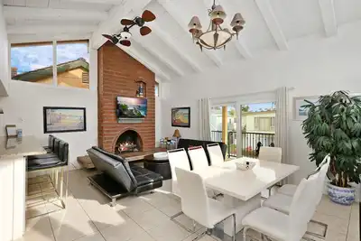 Image de Casa Balboa | Minutes from the Beach!