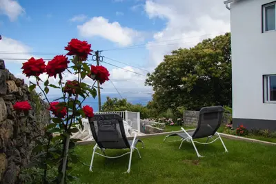 Image de Appartement \"Oásis Fonte Grande 2\" avec vue sur la mer, terrasse partagée et Wi-Fi.