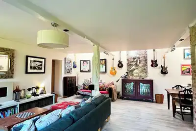 Image de Luxury Barn Stay Sleeps 8