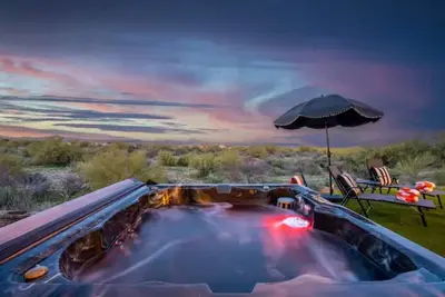 Image de 4 Br Hot Tub, Pool Table, Views, Pets, Golf, Scottsdale Sanctuary