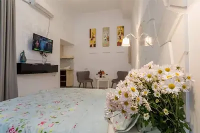 Image de Freedom Square Lux Studio. Dadiani str.