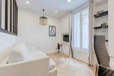 Image de Refurbished Design Flat -near Champs-Elysées Paris