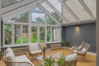 Image de Cosy Family Home In Windsor, Close To Legoland