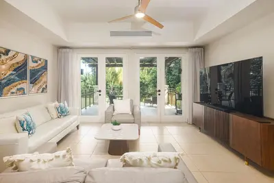 Image de Exquisite St. Regis Bahia Beach Villa; Beach/Pool/Tennis & Golf Cart included