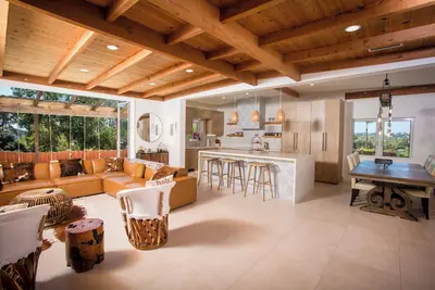 Image de Mexican Hacienda Del Mar with Heated Pool and Spa, 5min drive to Beach!