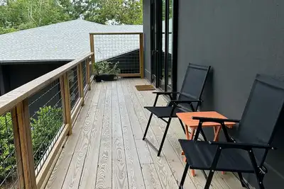 Image de 2 min to Trails End boat ramp & park - Welcome to Villa Nova 2 bedroom apartment