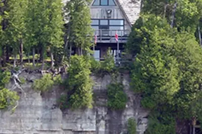 Image de A Amazing Cliffside Home Rental