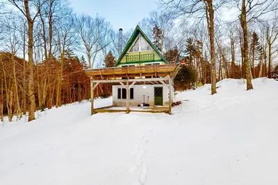 Image de Secluded A-frame chalet with deck, patio, & 2 kitchens - near slopes