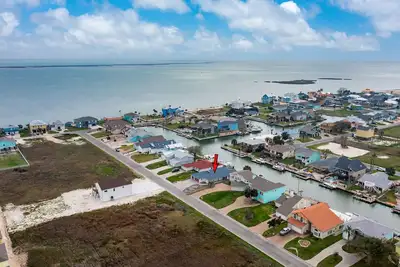 Image de Newly Remodeled - Rockport Waterfront Oasis