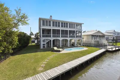Image de Sunsets on the bay with private pool and sunporch/screenporch