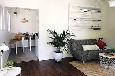 Image de Beachy Boho located in the Heart of Encinitas