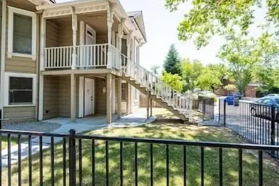 Image de A+ Dt 4br Vic Walk to Uc Davis & Shriner Med Cen