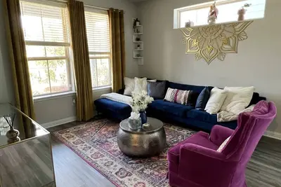 Image de Festive Casita Frida - 2 bedroom 2. 5 bath