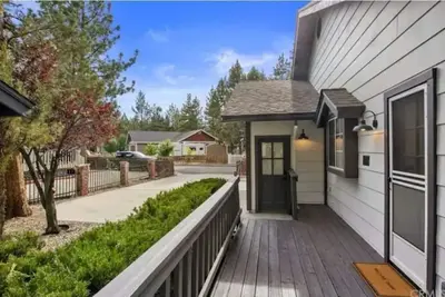 Image de Delightful 3-bedroom cabin with hot tub