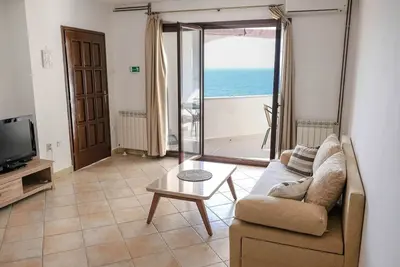 Image de Appartement d'une chambre avec la terrasse et la vue sur le mer Prigradica, Korcula (A-20608-a)