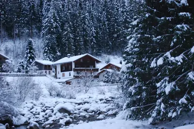 Image de Maison de vacances à Mayrhofen avec hottub