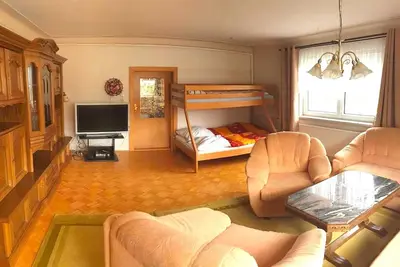 Image de Maison de vacances spacieuse à Bärenstein avec jardin