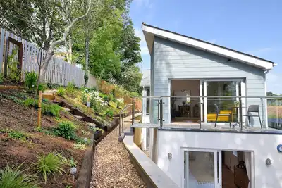 Blue Neptune, family friendly, with a garden in Lyme Regis