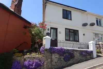 Image de 1 Tulse Hill Cottages, pet friendly, with a garden in Ventnor