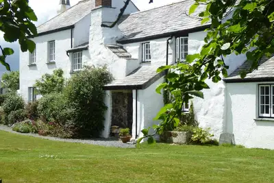 Image de Coastal farmhouse near Crackington Haven