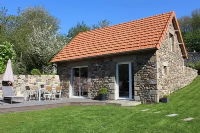 Image de Maison de charme avec jardin, terrasse, équipements complets et vélos à disposition à Jullouville