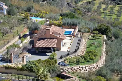 Image de Amazing villa with pool, aircon and stunning views on a very special spot