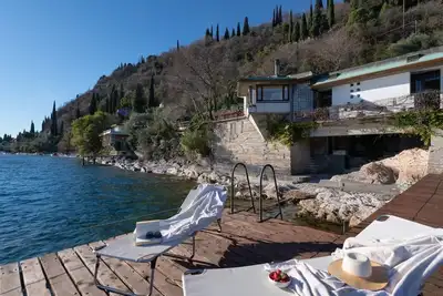 Image de Villa Anna right by the lake