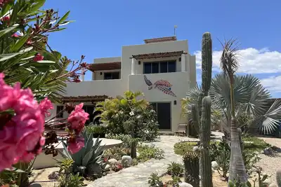 Image de Beautiful Todos Santos Home Where Dreams Come True