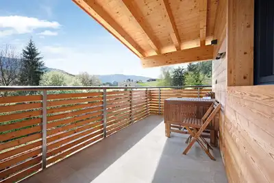 Image de Appartement de vacances \"Haus Mader 1\" avec vue sur les montagnes, terrasse privée et Wi-Fi.