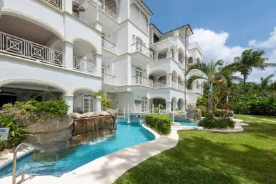Image de The Palms at Old Trees, Paynes Bay by Personal Villas - Beachfront, Plunge Pool