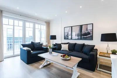 Image de Luxus in Top Lage Mitten in Büsum - Wohnung Meeresglück mit Blick auf den Hafen