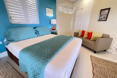 Executive Loft Apartment with Ocean View