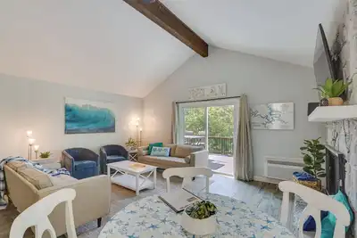 Image de Margaritaville Osage Beach Home w/ Lake Views!