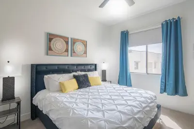 Image de Spacious 2br Escape | Kings, Pool & Entertainment