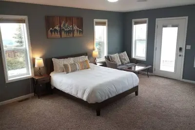 Image de Stunning Skyline Suite! 50% off Quail Ridge Golf\n\n