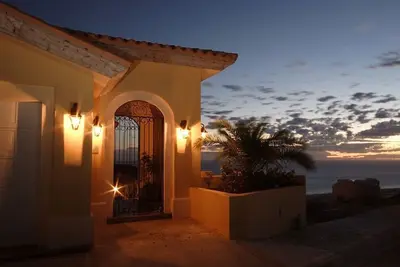 Luxurious Montecristo Villa with Private Pool!