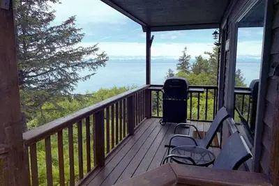 Image de Ocean-view Cabins on the Anchor Point Bluff
