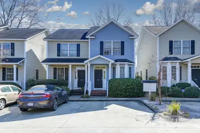 Image de Cozy 2br Townhome Near Ft Jackson | Sleeps 4