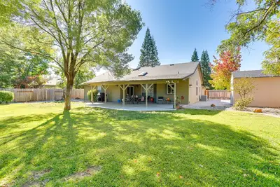 Image de Redding Home w\/ Patio Near Fishing!