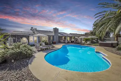 Image de New! Casa Paloma | Modern Oasis w/ Heated Pool+Spa | Scottsdale