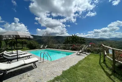Image de Magnifique maison de vacances privée avec Wifi, bain à remous, climatisation, piscine privée, Tv