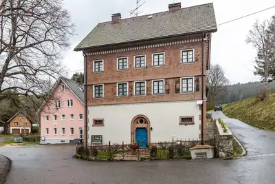 Image de Maison de vacances \"Altes Pfarrhaus\" avec jardin privé et Wi-Fi
